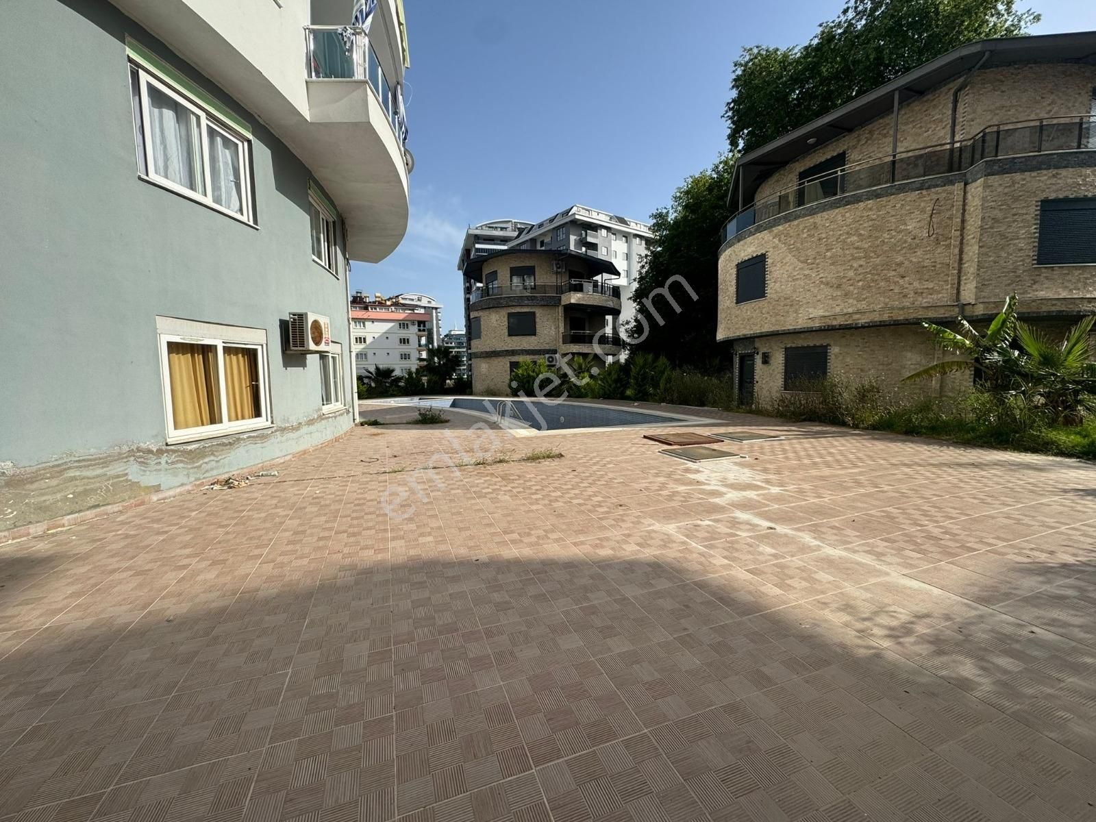 Mahmutlarda 1+1 Eşyalı Havuzlu Asansörlü Satılık - Görsel 9