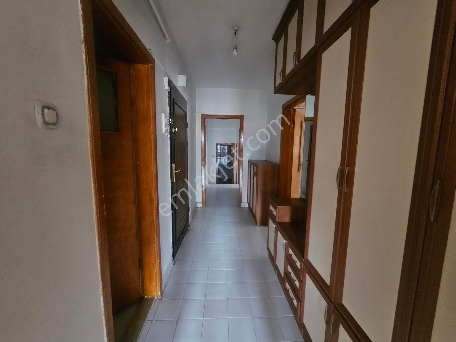 Şimşek'ten Ayvalı Merkez Cami Yakını 110m2 1.kat 3+1 Kiralık - Görsel 2