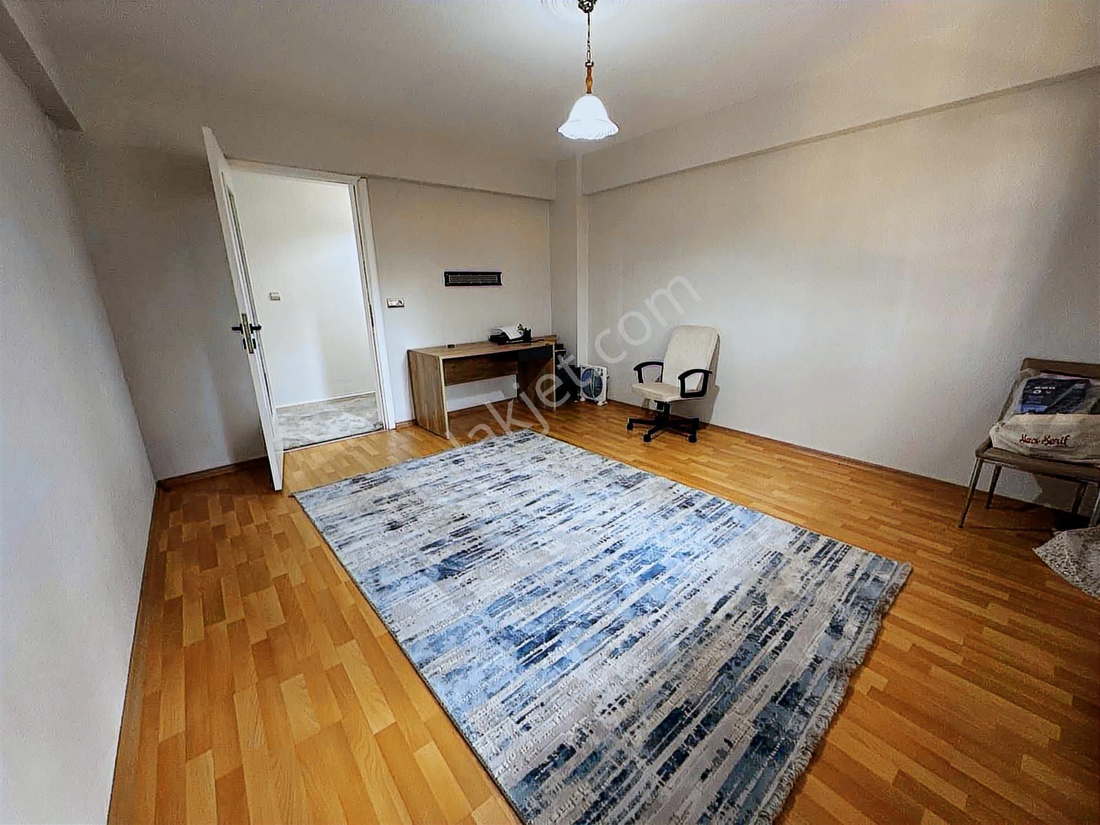 Kaan Emlaktan Bereketlerde Aileye Uygun 2+1 Kiralık Daire - Görsel 8