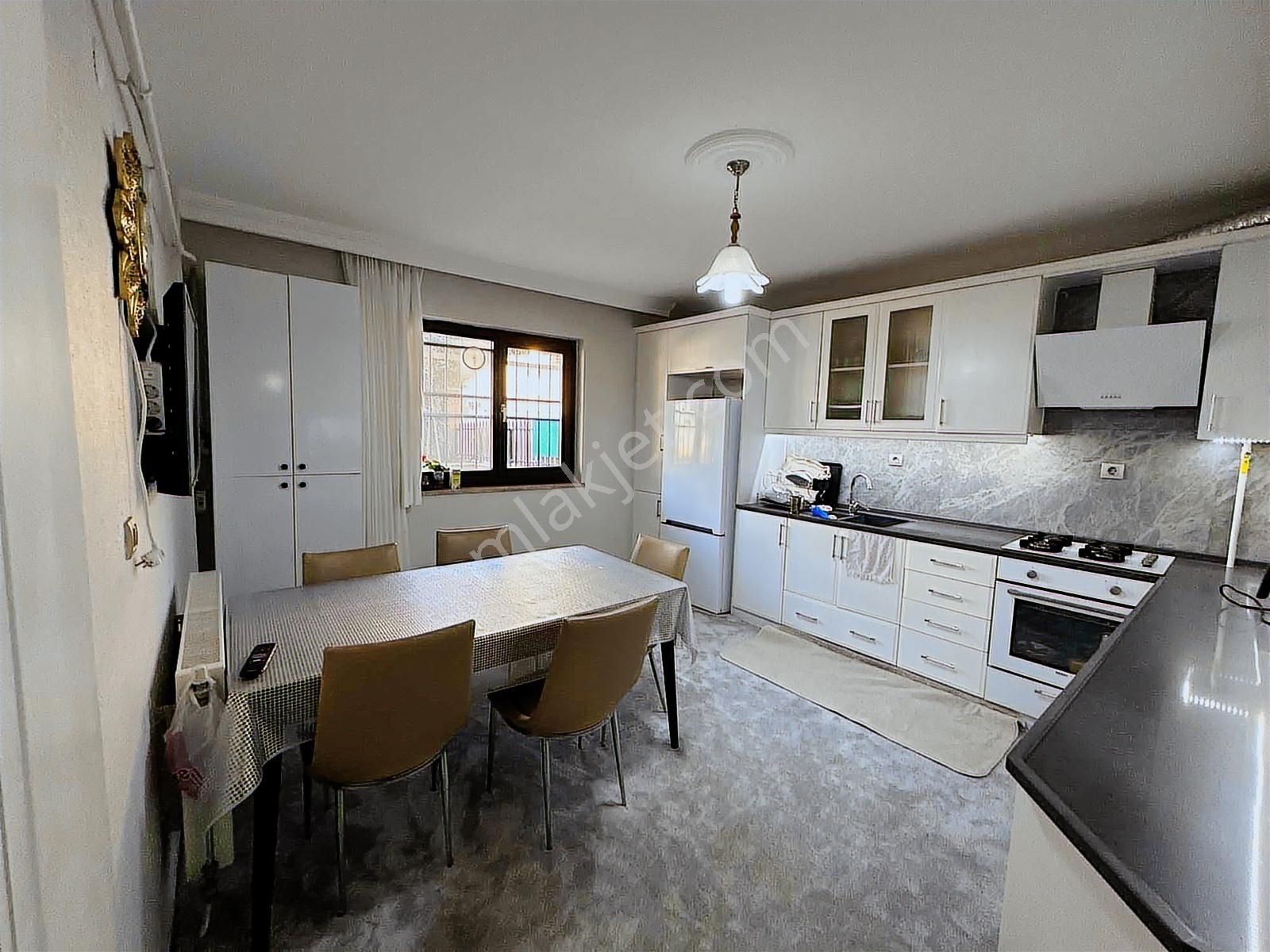 Kaan Emlaktan Bereketlerde Aileye Uygun 2+1 Kiralık Daire - Görsel 12