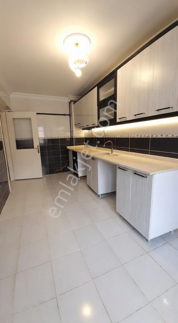 Lider'den Uçaklı Park Mevki Asansörlü Masrafsız 3. Kat Ön Cephe - Görsel 6