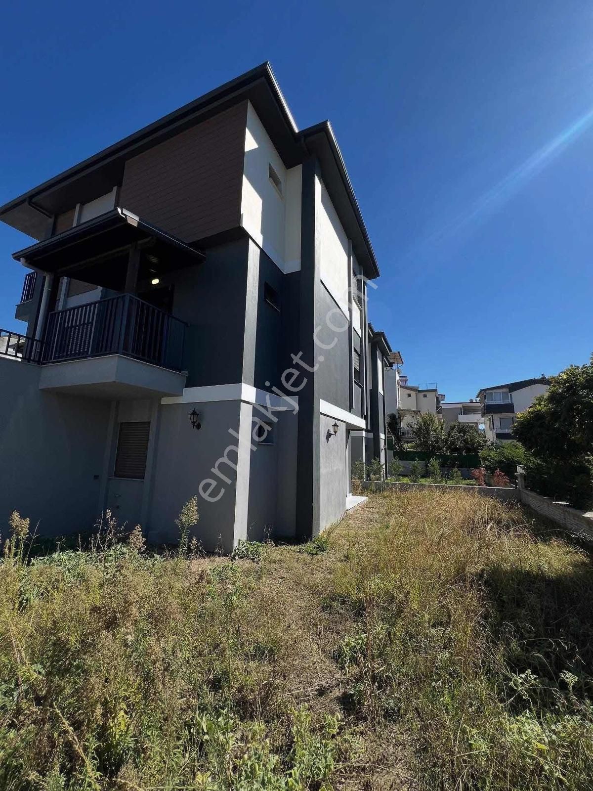 Kuşadası Soğucakta Satılık Tam Müstakil Villa - Görsel 6