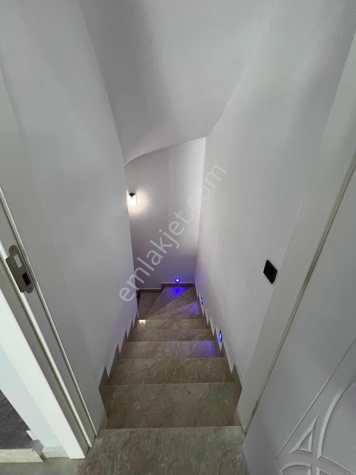 Kuşadası Soğucakta Satılık Tam Müstakil Villa - Görsel 34