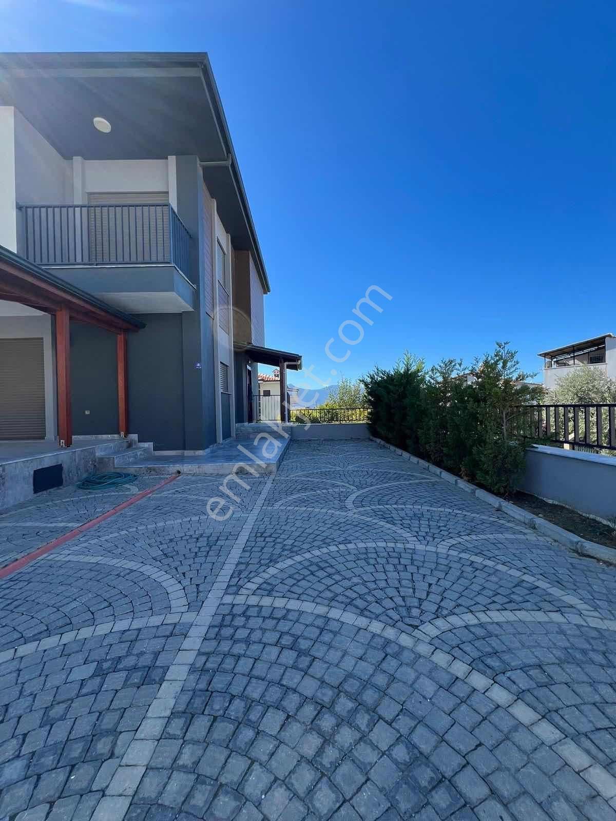 Kuşadası Soğucakta Satılık Tam Müstakil Villa - Görsel 31