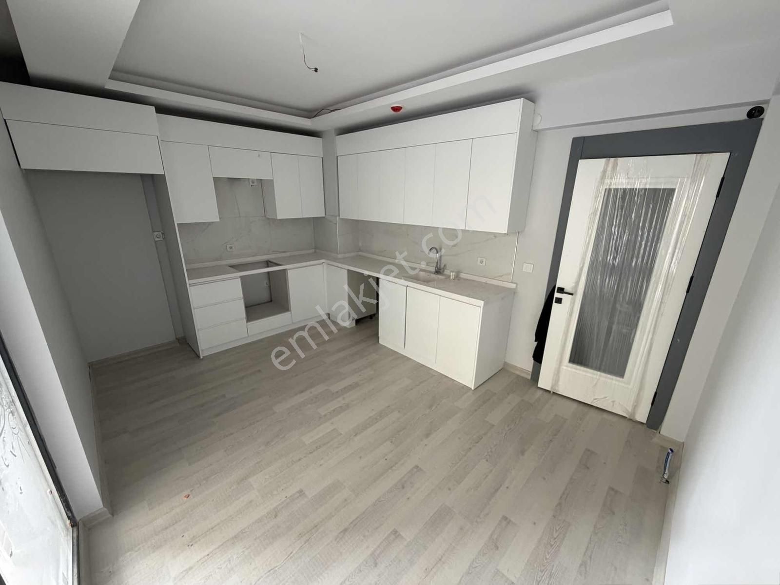 Akprime'dan Avcılar'da Acil Sıfır Oturuma Hazır Site Dairesi 3+1