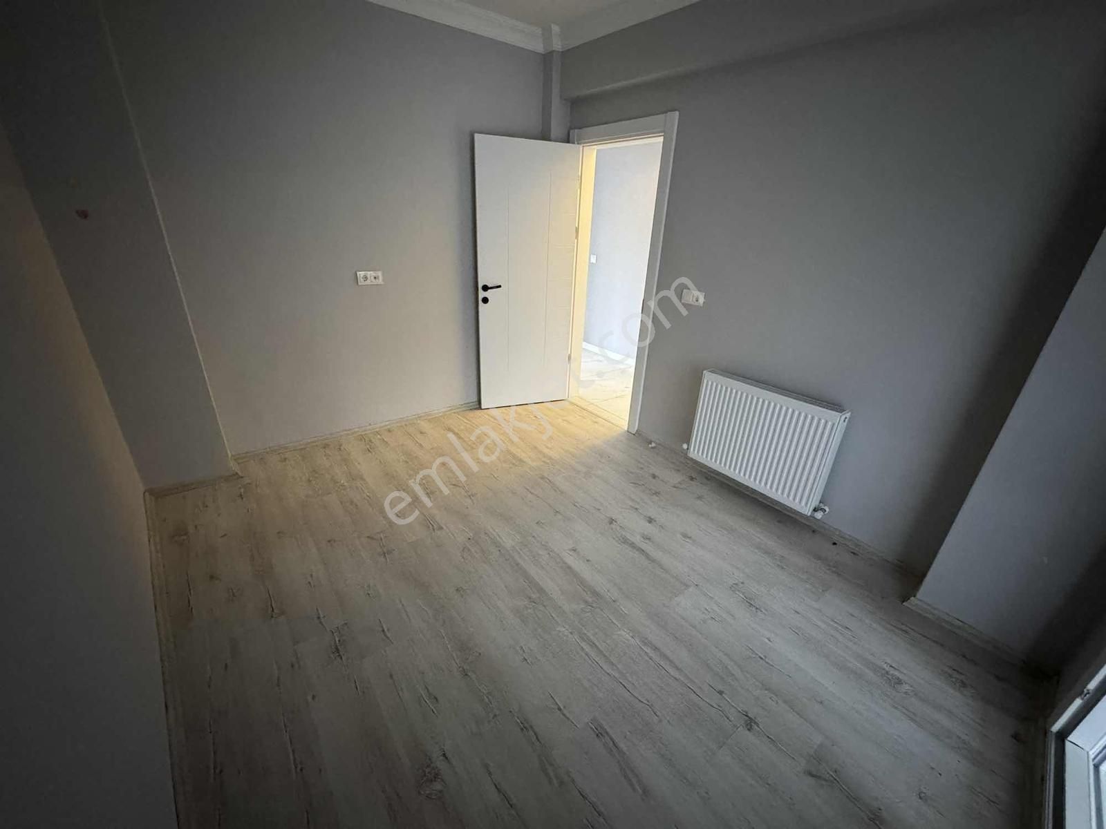 Fatih Mh. Fatih İlkokulu Mevki 3+1 Ara Kat Ebeveyn Banyolu Daire - Görsel 4