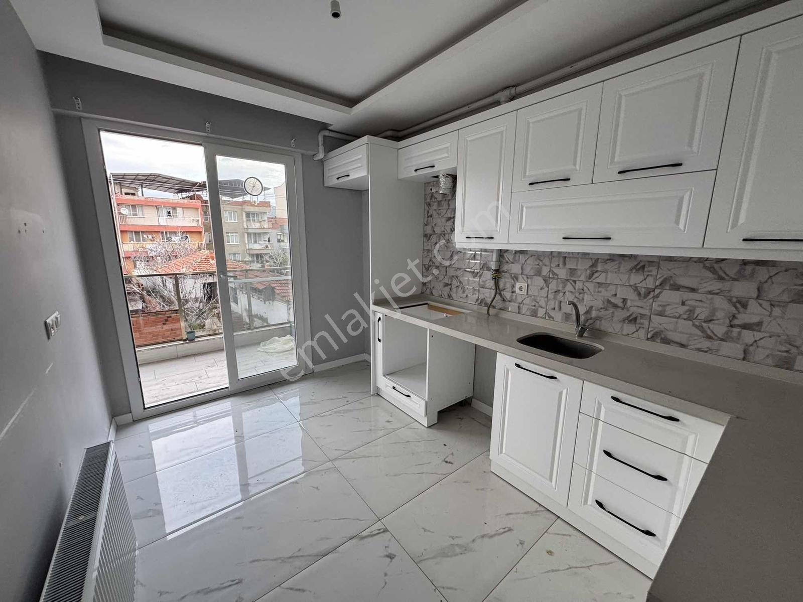 Fatih Mh. Fatih İlkokulu Mevki 3+1 Ara Kat Ebeveyn Banyolu Daire - Görsel 14