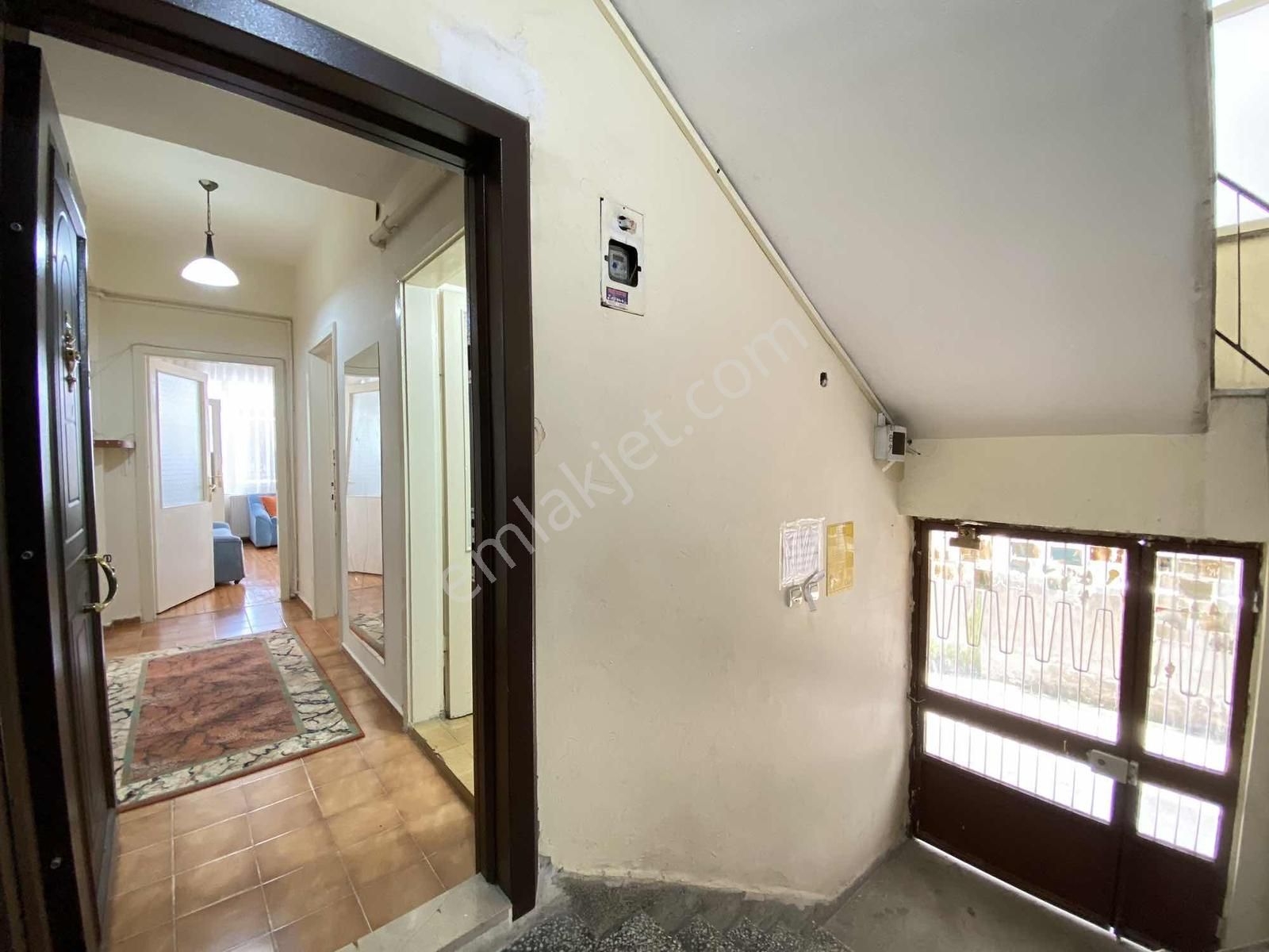 Merkezi Konumda Yüksek Giriş 2+1 Eşyalı Daire - Görsel 30