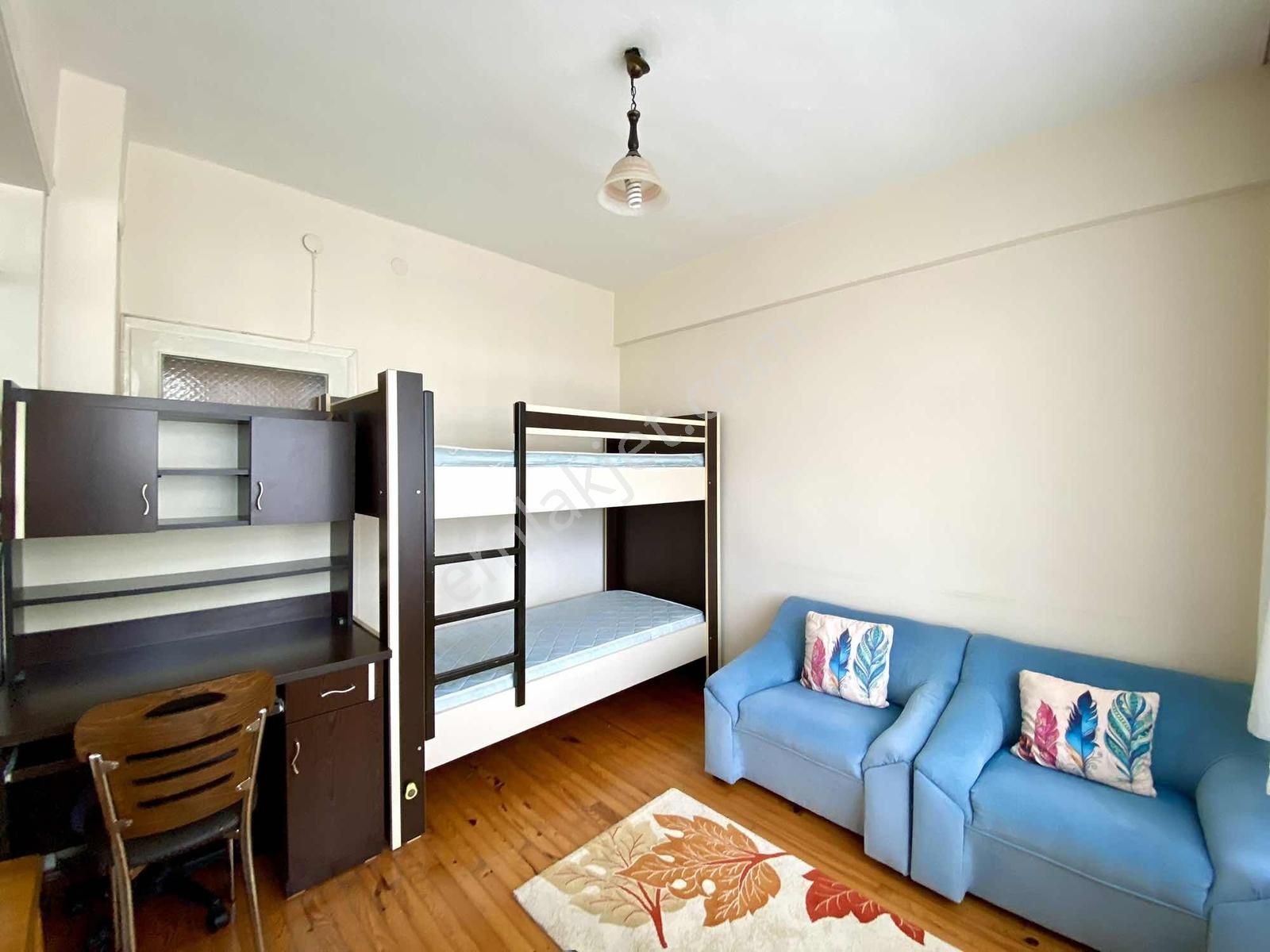 Merkezi Konumda Yüksek Giriş 2+1 Eşyalı Daire - Görsel 8