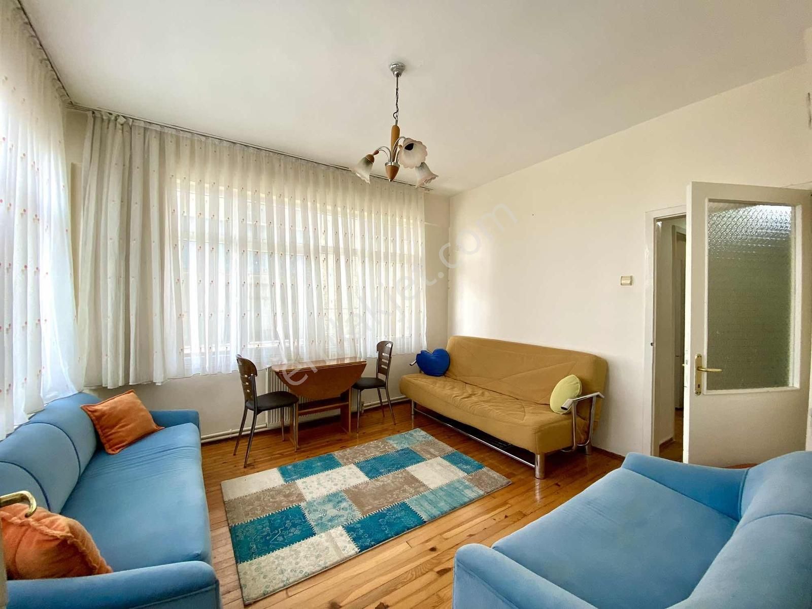 Merkezi Konumda Yüksek Giriş 2+1 Eşyalı Daire - Görsel 7