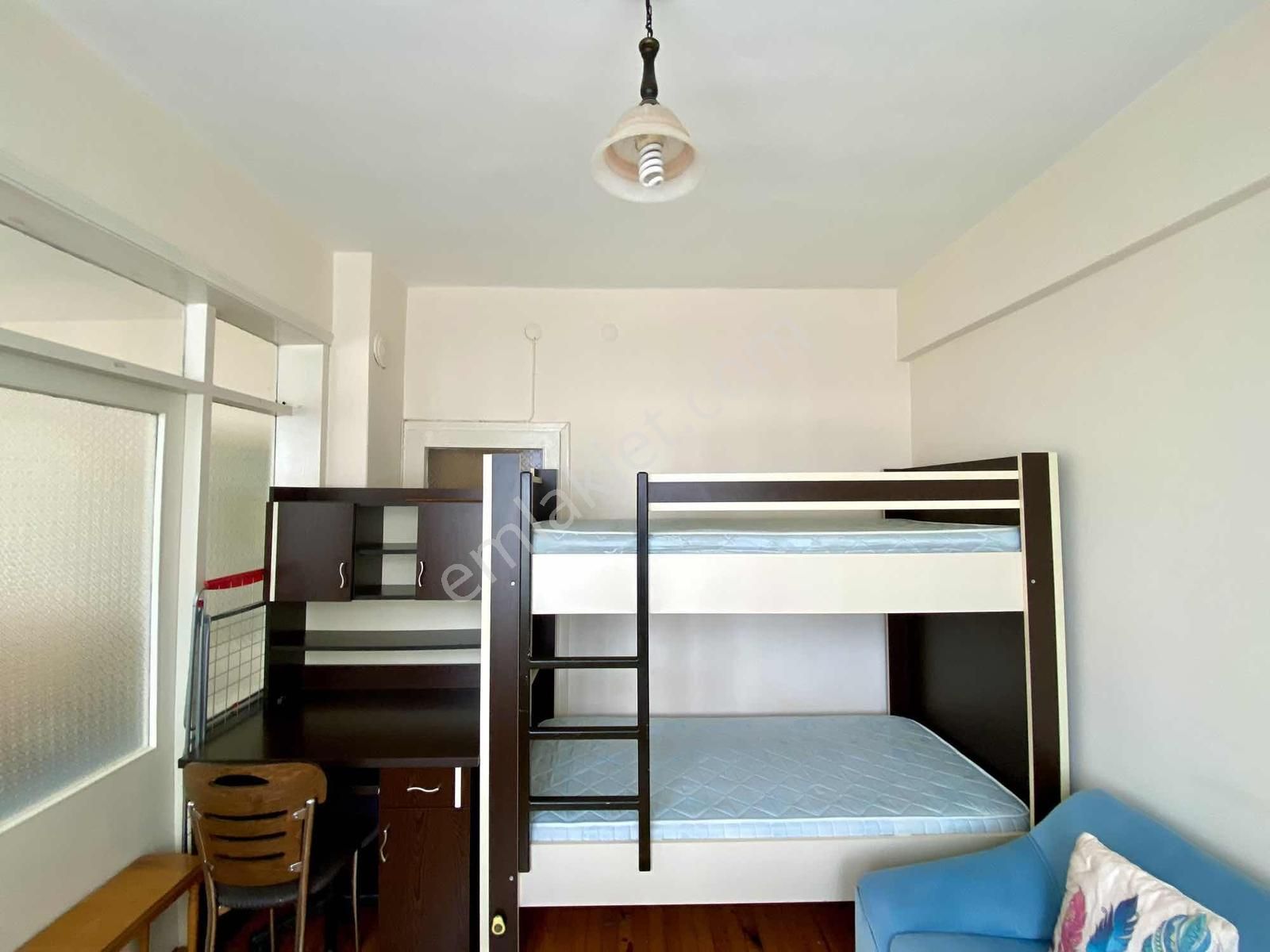 Merkezi Konumda Yüksek Giriş 2+1 Eşyalı Daire - Görsel 14