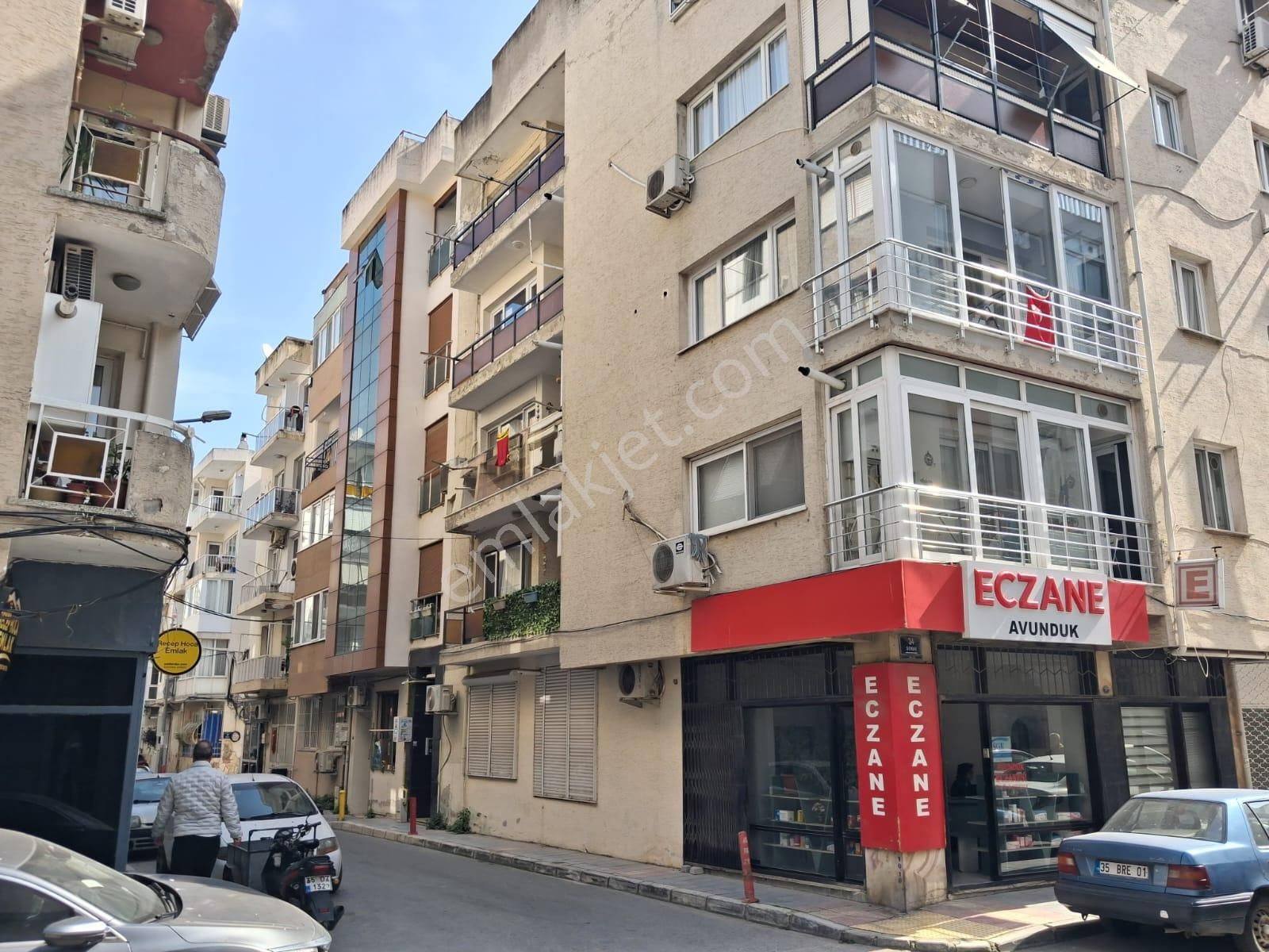 Güzelyalıda 34 Sokak Da Ful Yapılı 3 Cü Kat Doğal Gazlı - Görsel 2