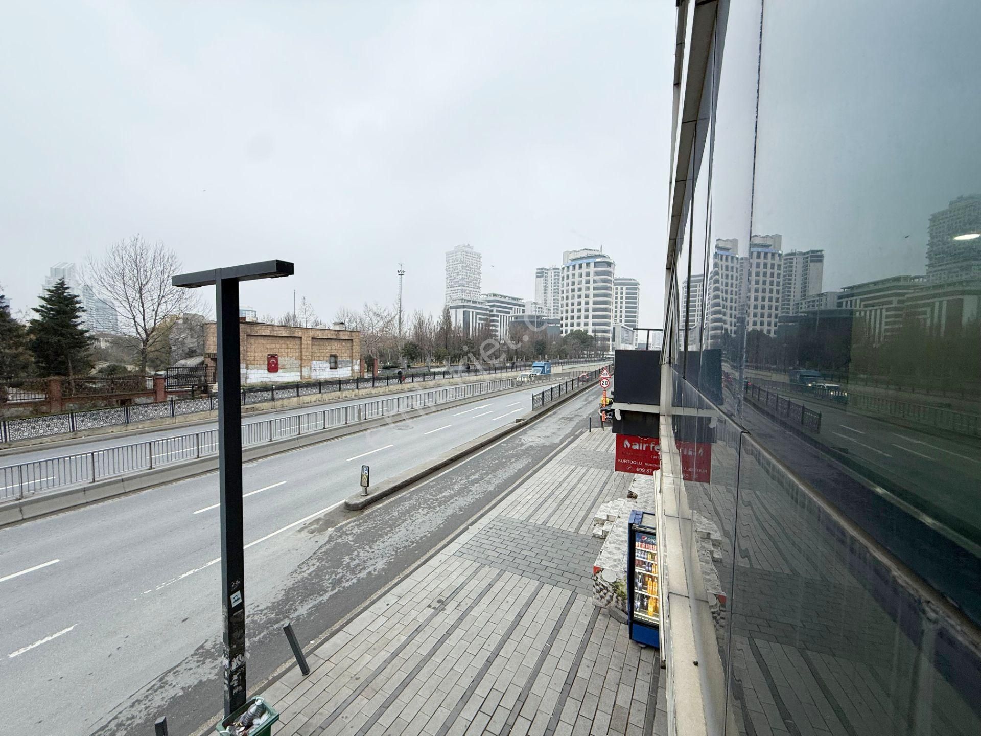 Doğan Araslı Bulvarı Üzerinde Ulaşımın Dibi 60m2 Kiralık Ofis !
