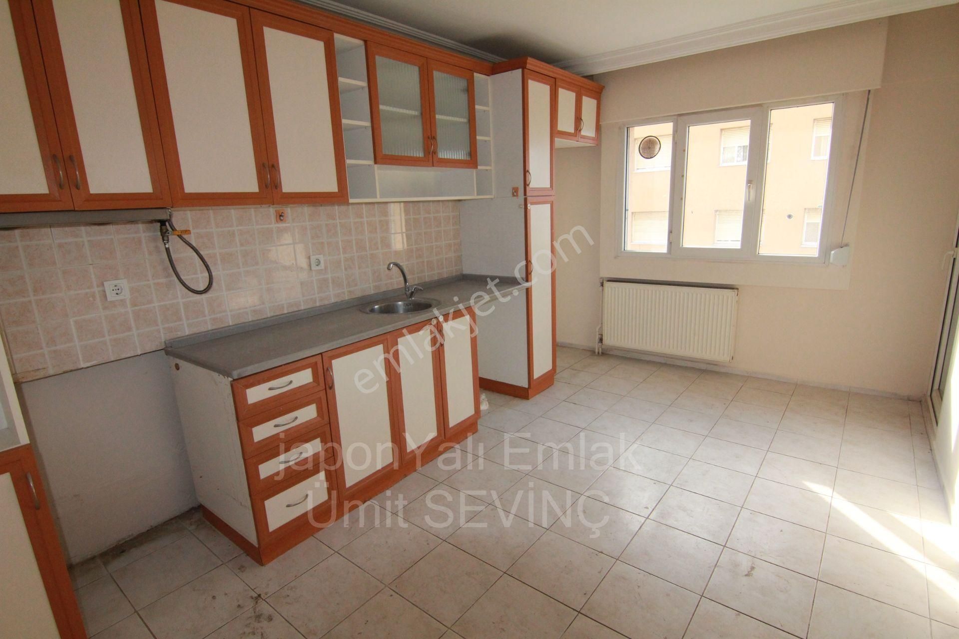 Üçkuyular İkiztepe Sitesinde Kiralık 3 Cephe 150 M2 3+1 Deniz Manzaralı - Görsel 10