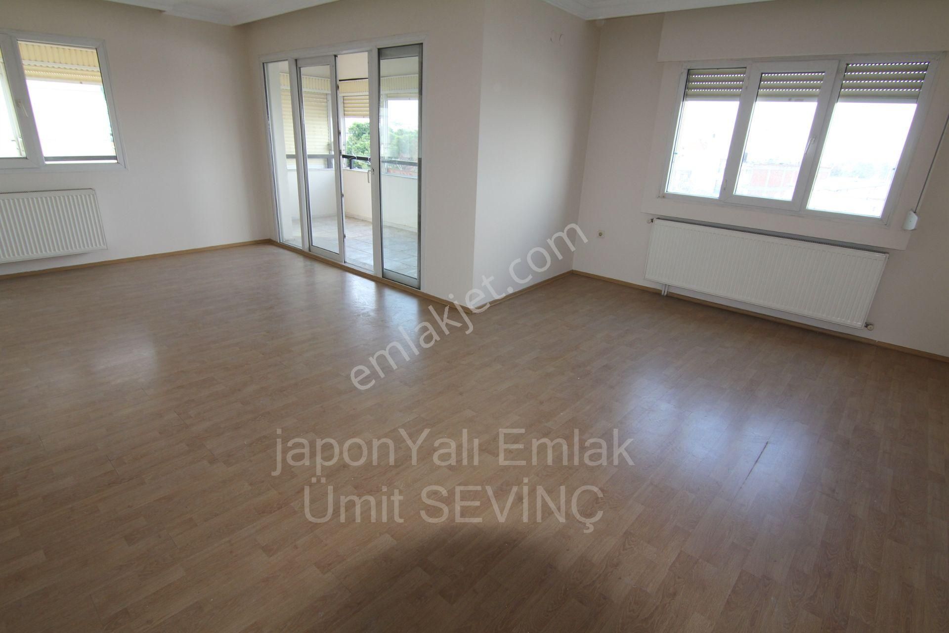 Üçkuyular İkiztepe Sitesinde Kiralık 3 Cephe 150 M2 3+1 Deniz Manzaralı - Görsel 3