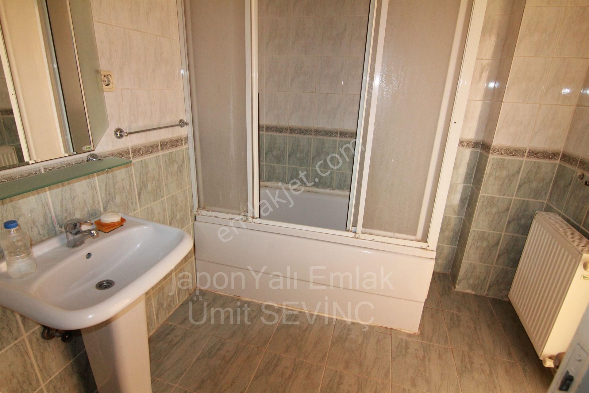 Üçkuyular İkiztepe Sitesinde Kiralık 3 Cephe 150 M2 3+1 Deniz Manzaralı - Görsel 24