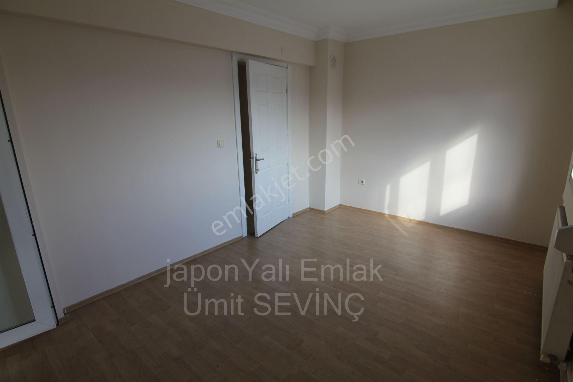 Üçkuyular İkiztepe Sitesinde Kiralık 3 Cephe 150 M2 3+1 Deniz Manzaralı - Görsel 16