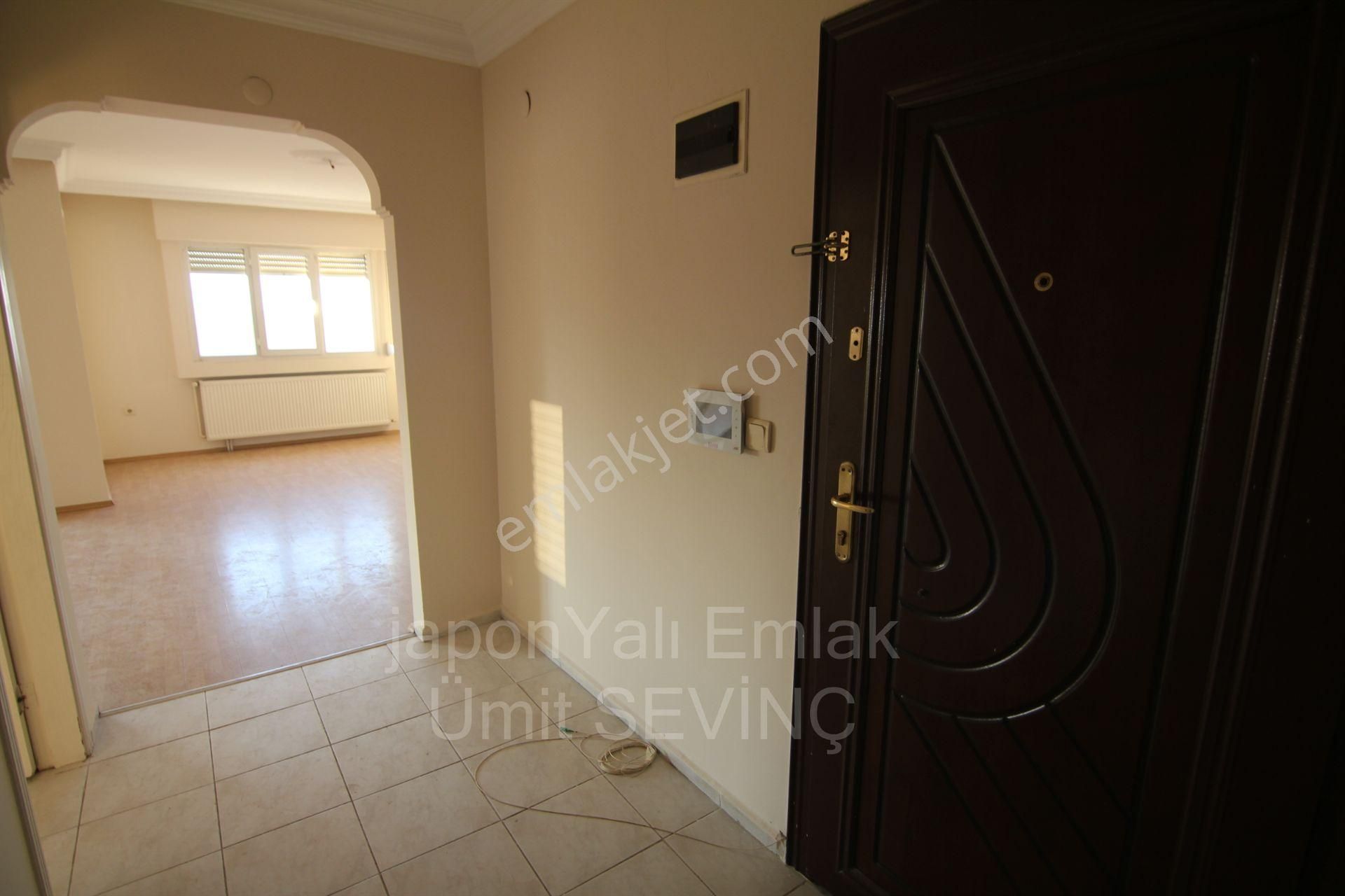 Üçkuyular İkiztepe Sitesinde Kiralık 3 Cephe 150 M2 3+1 Deniz Manzaralı - Görsel 13