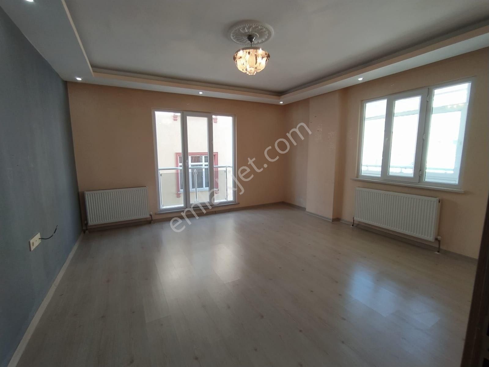 Kaymakamlık Arkası 2+1 Çok Geniş Asansörlü Satılık Daire - Görsel 12