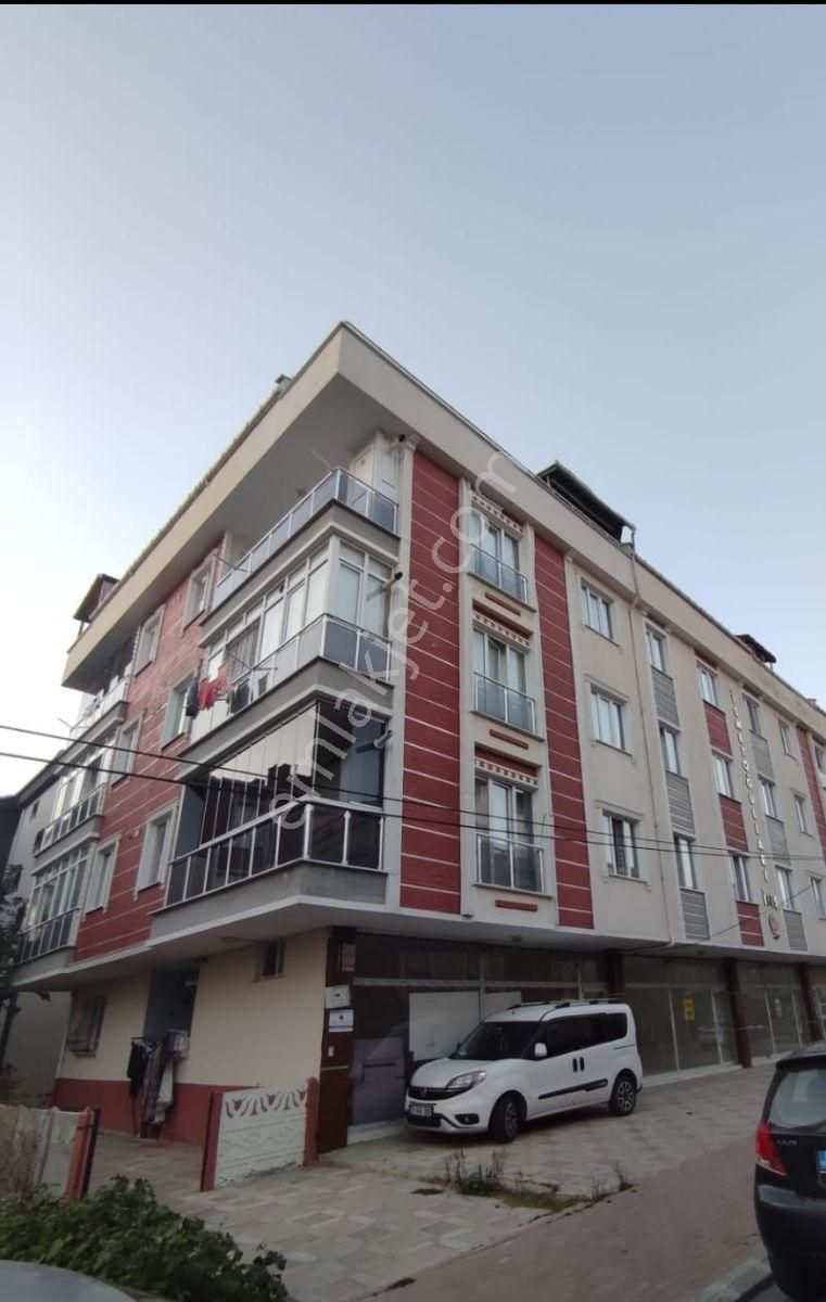 Kaymakamlık Arkası 2+1 Çok Geniş Asansörlü Satılık Daire