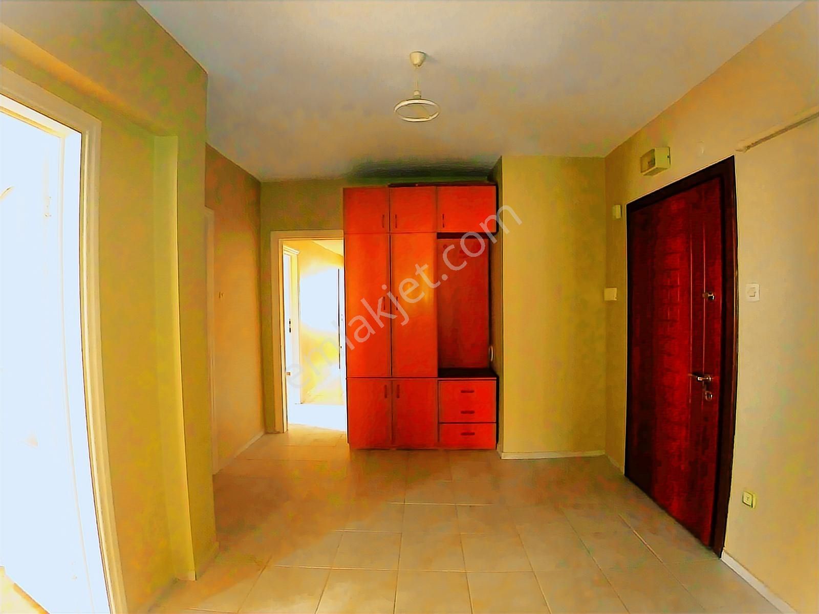 Adress Life Olgun'dan Elalmış Cad. Berrak Sitesinde