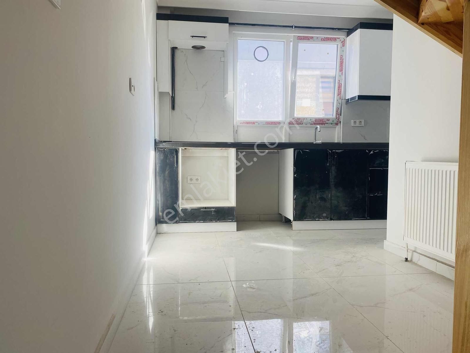 Mimarsinan Mah.cadde Üzerinde Kiralık 4+1 Üst Dublexs Daire - Görsel 17