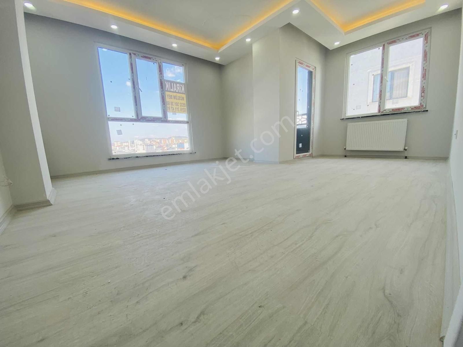 Mimarsinan Mah.cadde Üzerinde Kiralık 4+1 Üst Dublexs Daire - Görsel 15