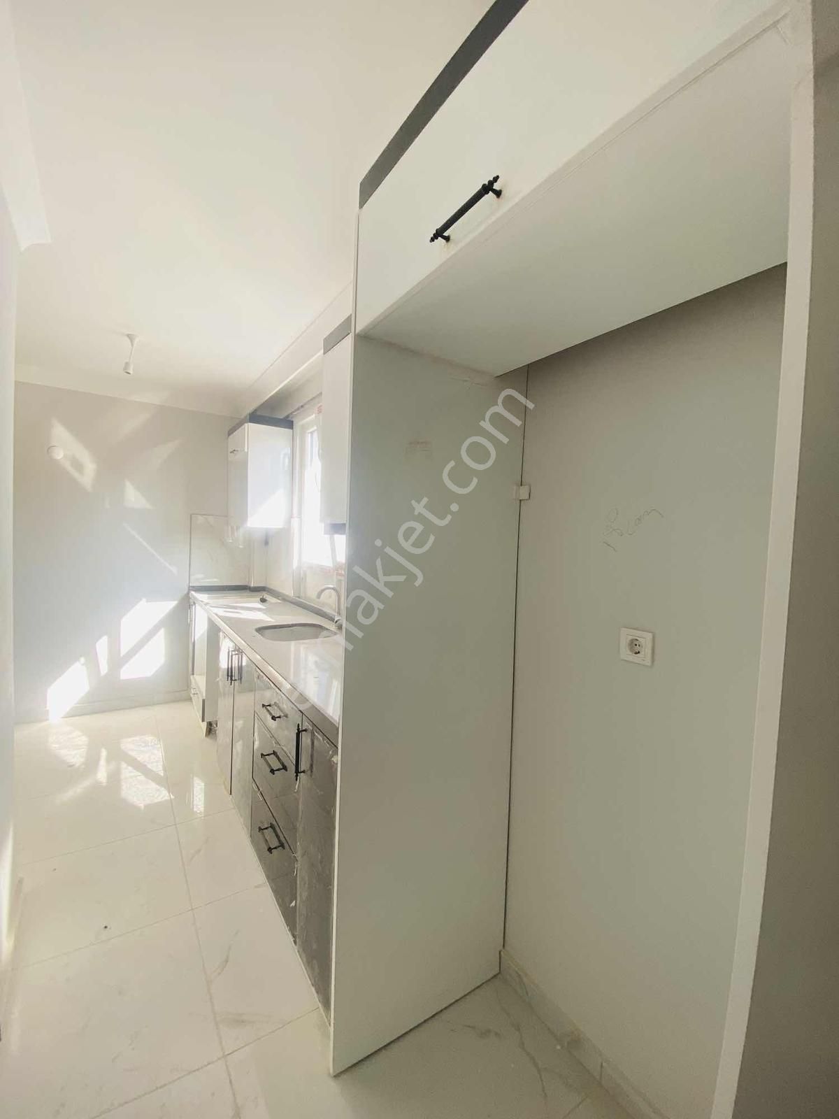 Mimarsinan Mah.cadde Üzerinde Kiralık 4+1 Üst Dublexs Daire - Görsel 7