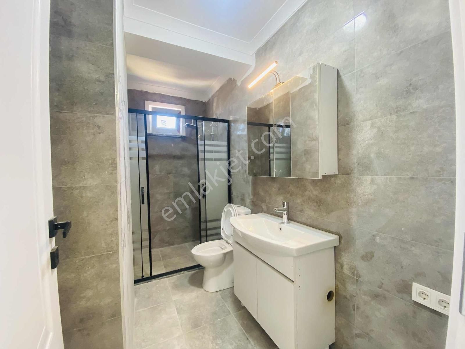 Mimarsinan Mah.cadde Üzerinde Kiralık 4+1 Üst Dublexs Daire - Görsel 9