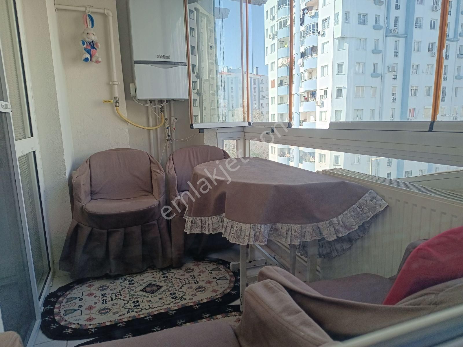 Buket Emlaktan Eşyalı Kiralık 2+1 Daire Ara Kat Doğalgazlı - Görsel 19