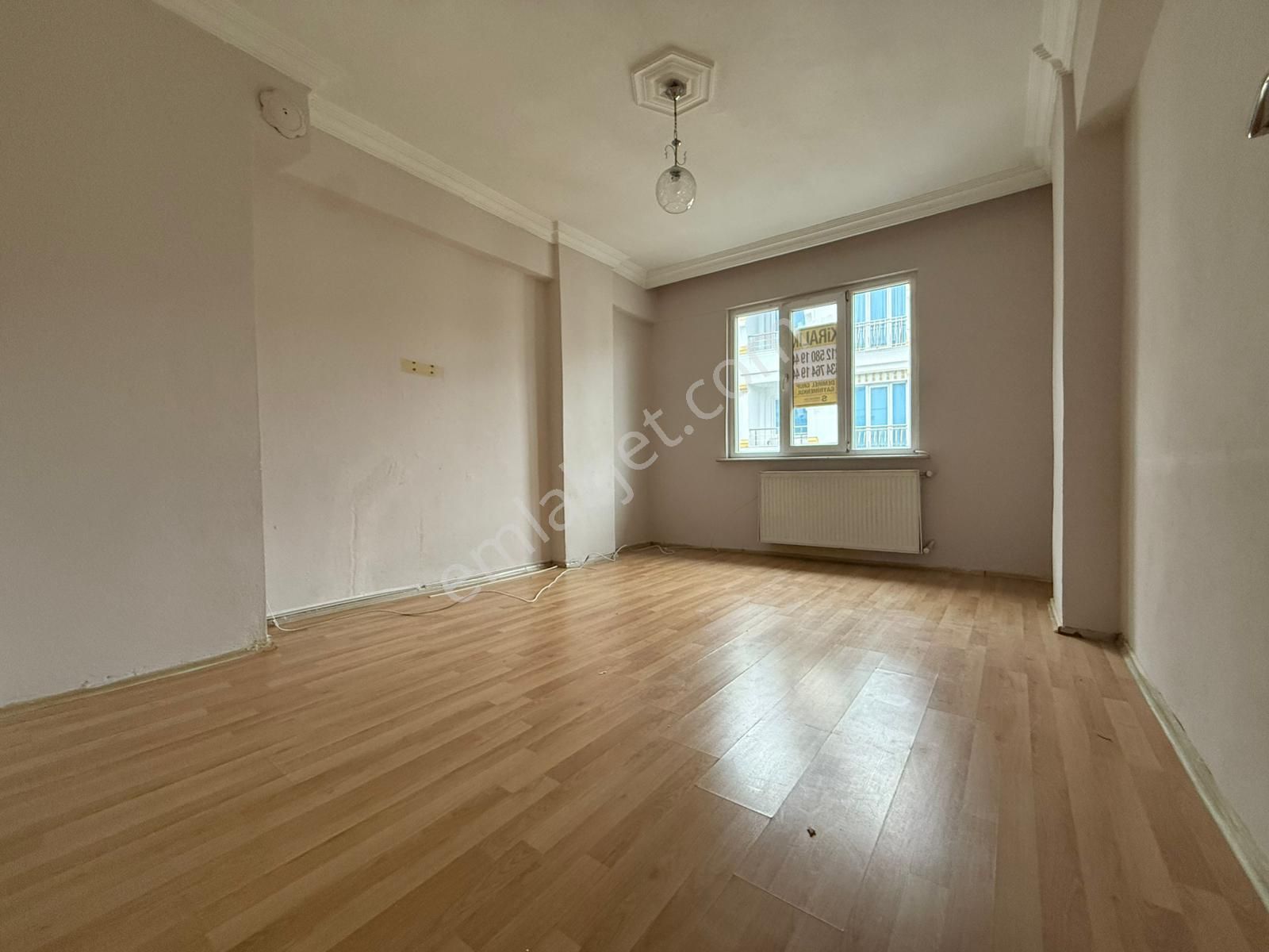 Üçevler Mahallesi 2+1 Kiralık Daire Balkonlu Geniş M2!