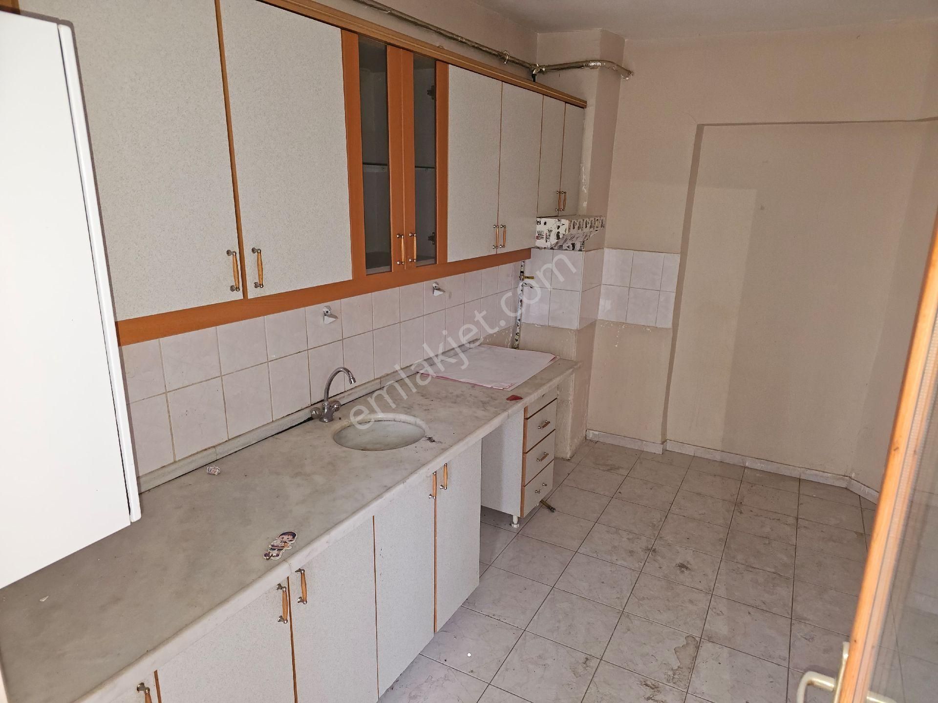 Lider Emlaktan Yükselen Değer Törekentde Site İçinde 3+1 - Görsel 2