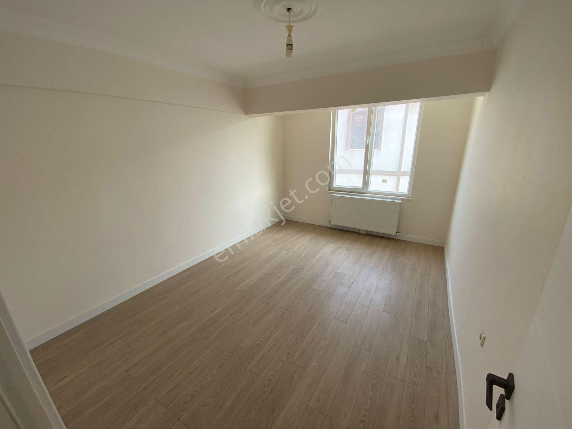 Karasu Çiğdem Emlaktan...3.kat 2+1 Sahil Merkezde Kiralık Daire - Görsel 20