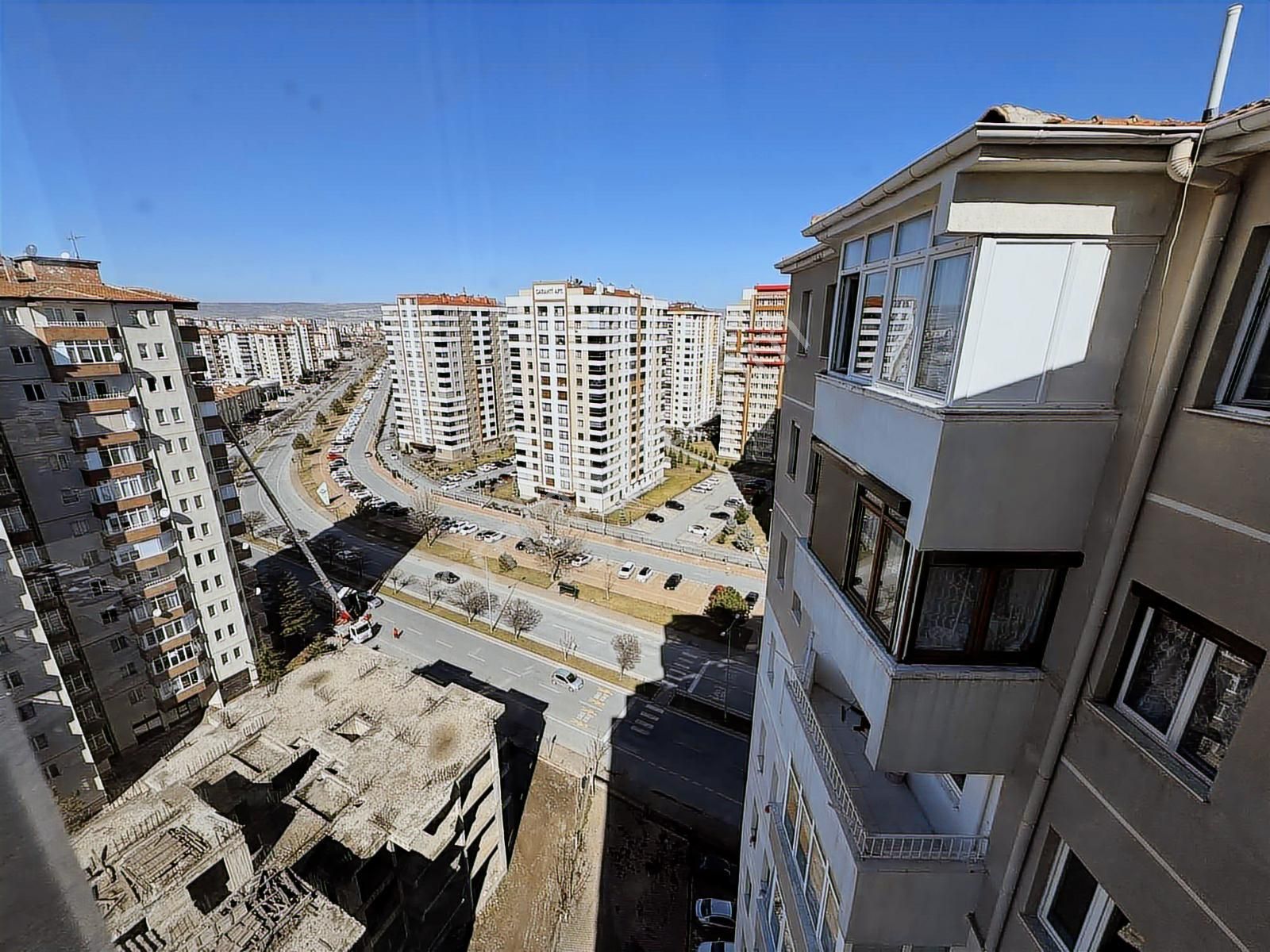 Barbaros Mahde Cadde Üstü 3 Cepheli Satılık Daire - Görsel 3