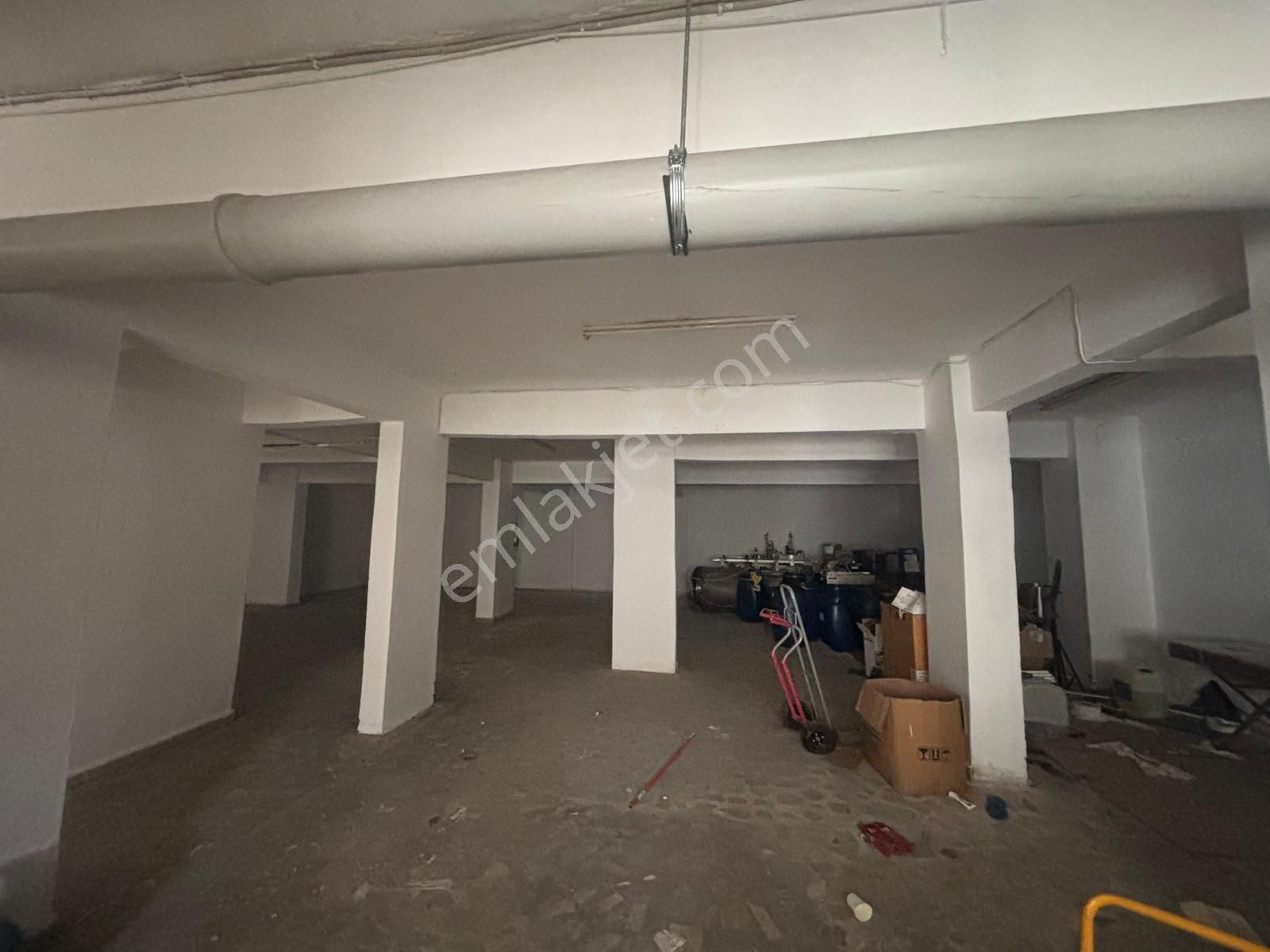 Maltepe Bağlarbaşın'da 285m2 Oldukça Kullanışlı Dükkan&depo - Görsel 5