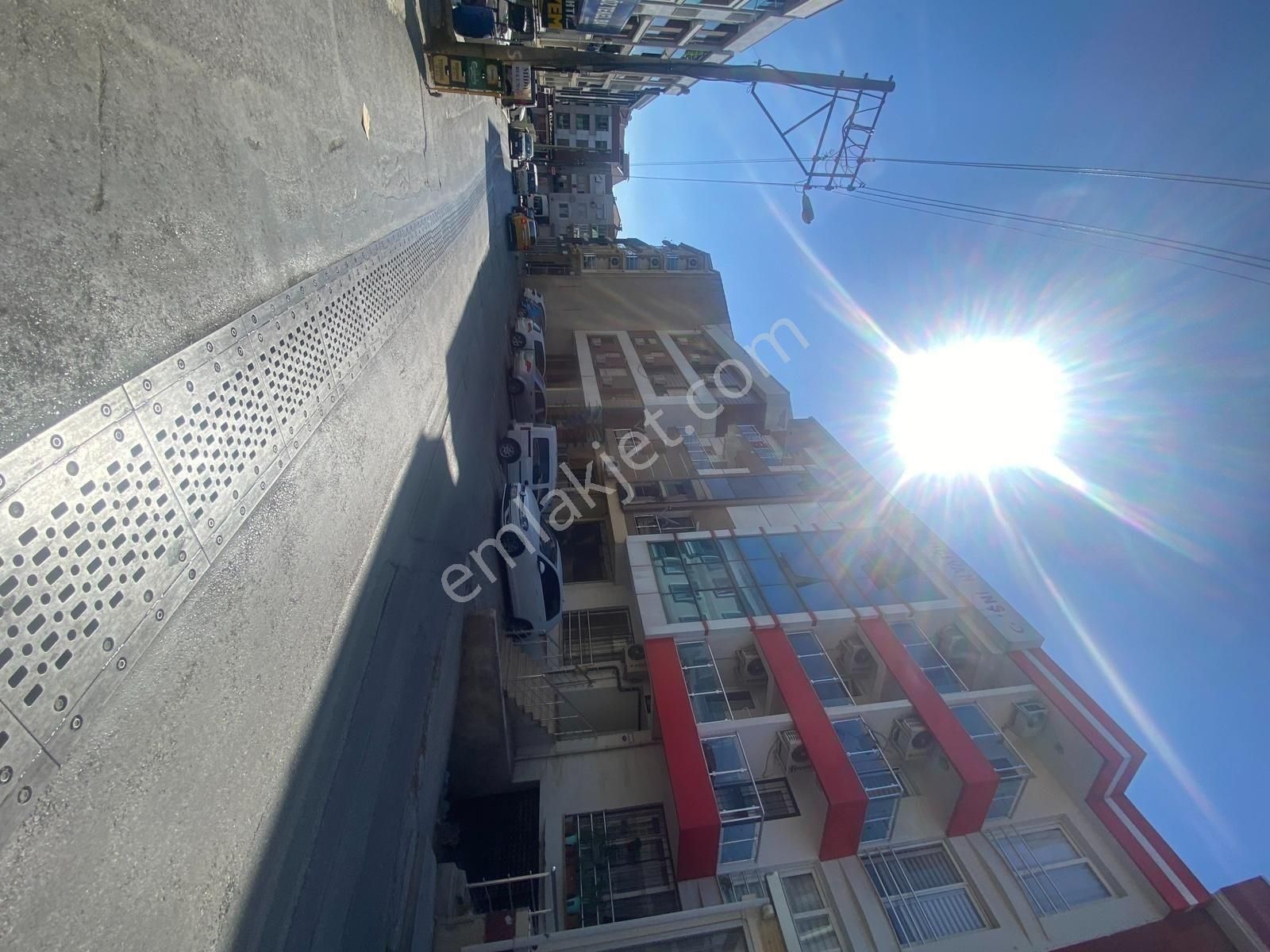 Buca Yabancı Diller Fakültesine 2-3 Dk. Mesafede 1+1 Full Eşyalı - Görsel 35