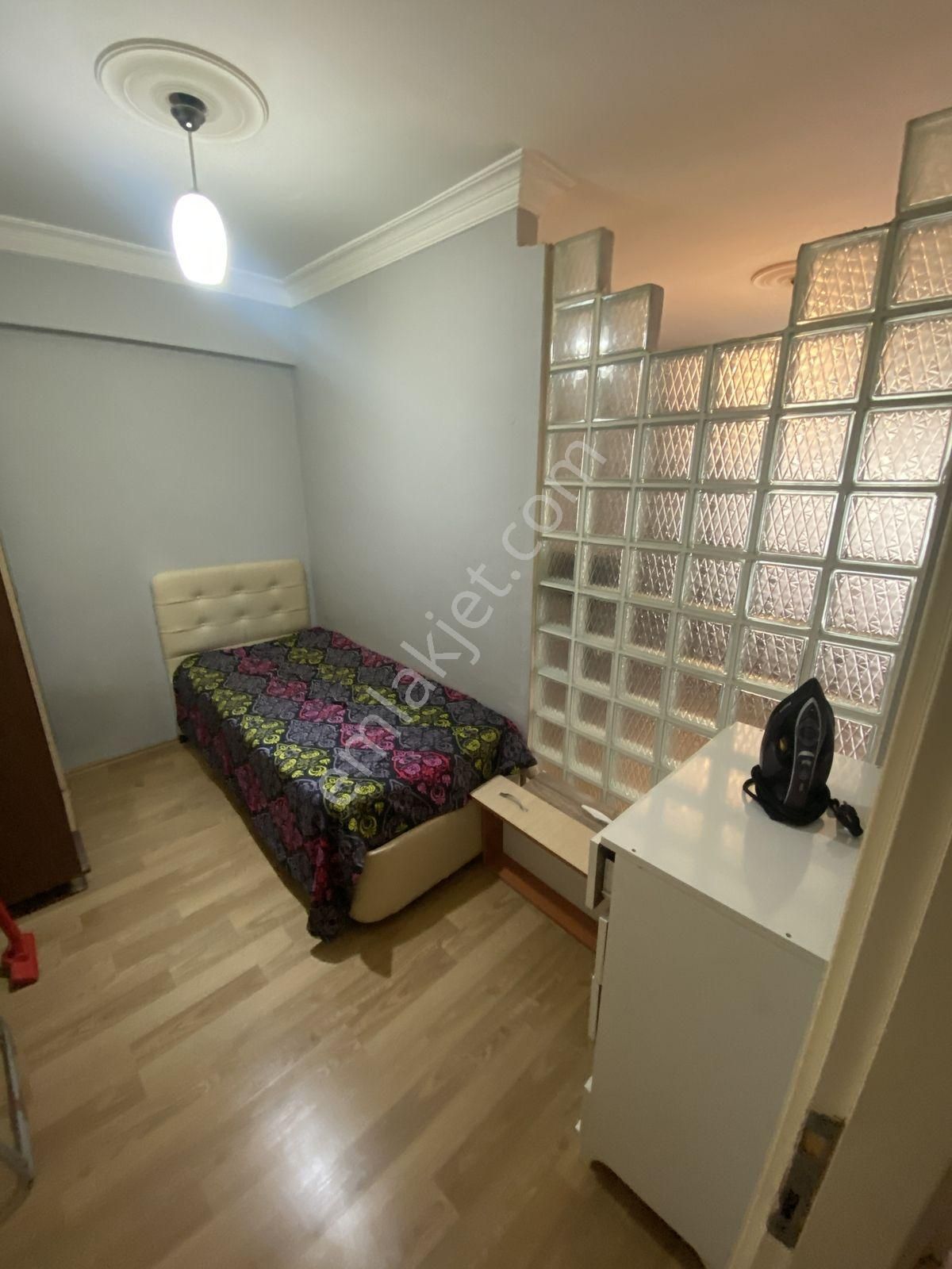 Buca Yabancı Diller Fakültesine 2-3 Dk. Mesafede 1+1 Full Eşyalı - Görsel 4