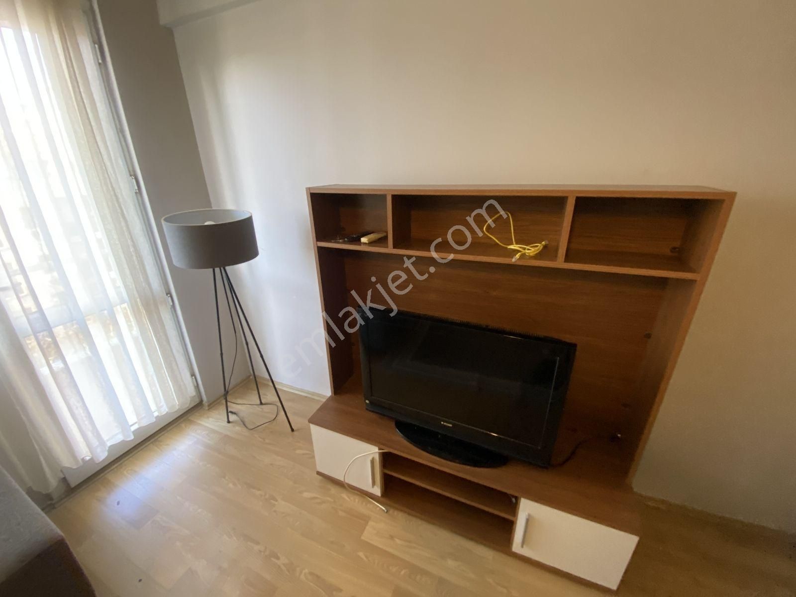 Buca Yabancı Diller Fakültesine 2-3 Dk. Mesafede 1+1 Full Eşyalı - Görsel 19