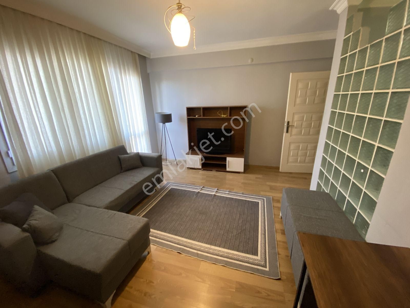 Buca Yabancı Diller Fakültesine 2-3 Dk. Mesafede 1+1 Full Eşyalı - Görsel 8