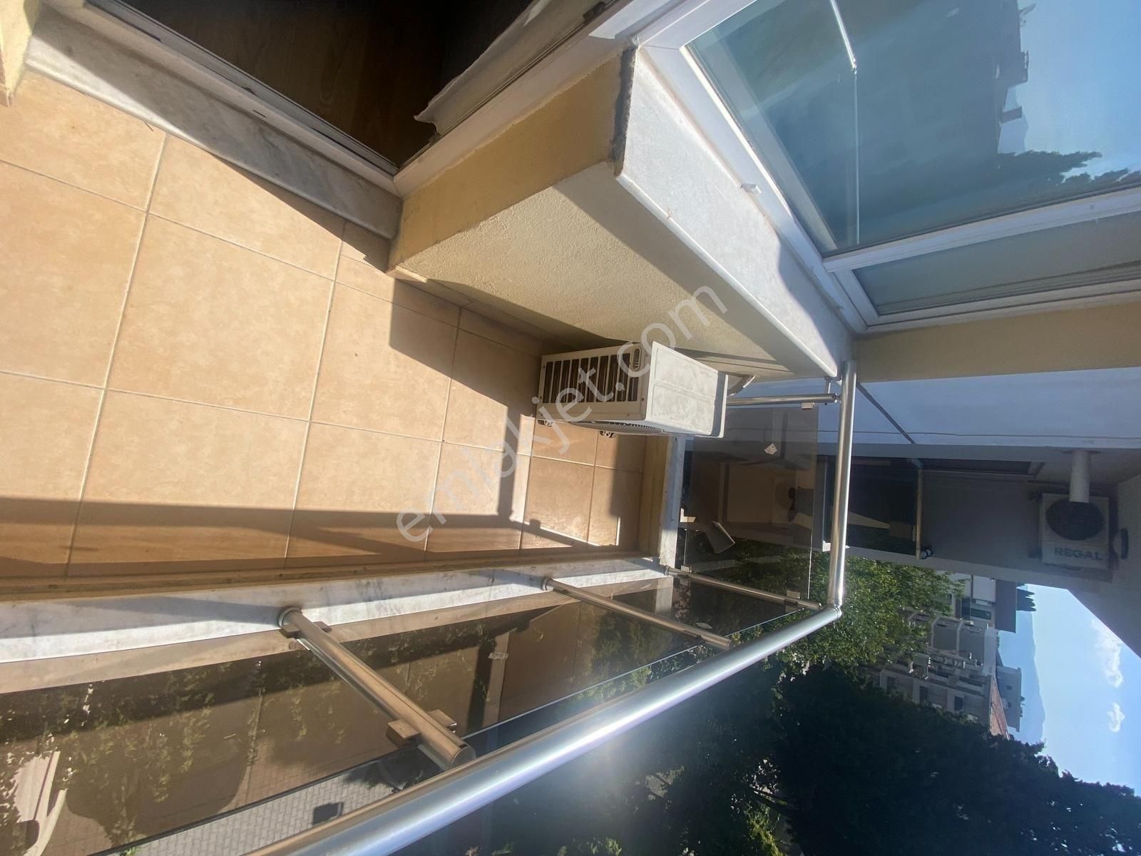 Buca Yabancı Diller Fakültesine 2-3 Dk. Mesafede 1+1 Full Eşyalı - Görsel 3