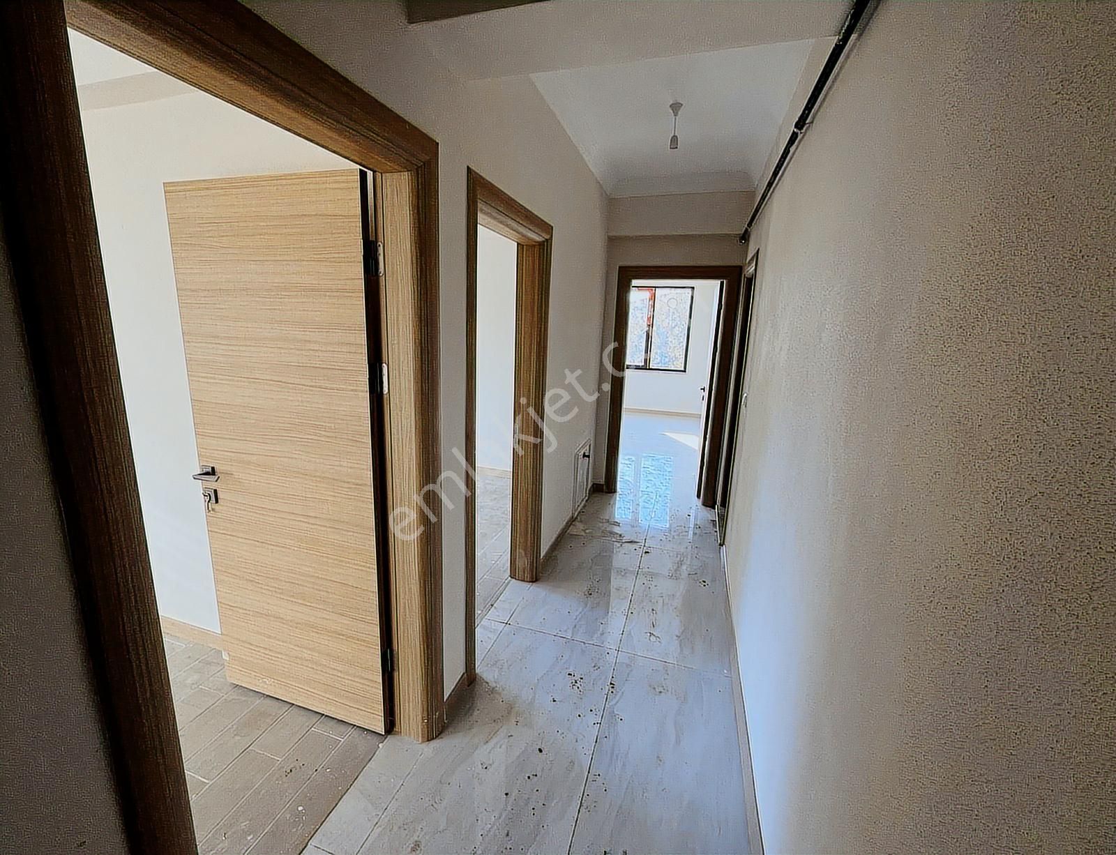 Yeni Mahalle'de Havuzlu Site İçi 2+1 Daire - Görsel 8
