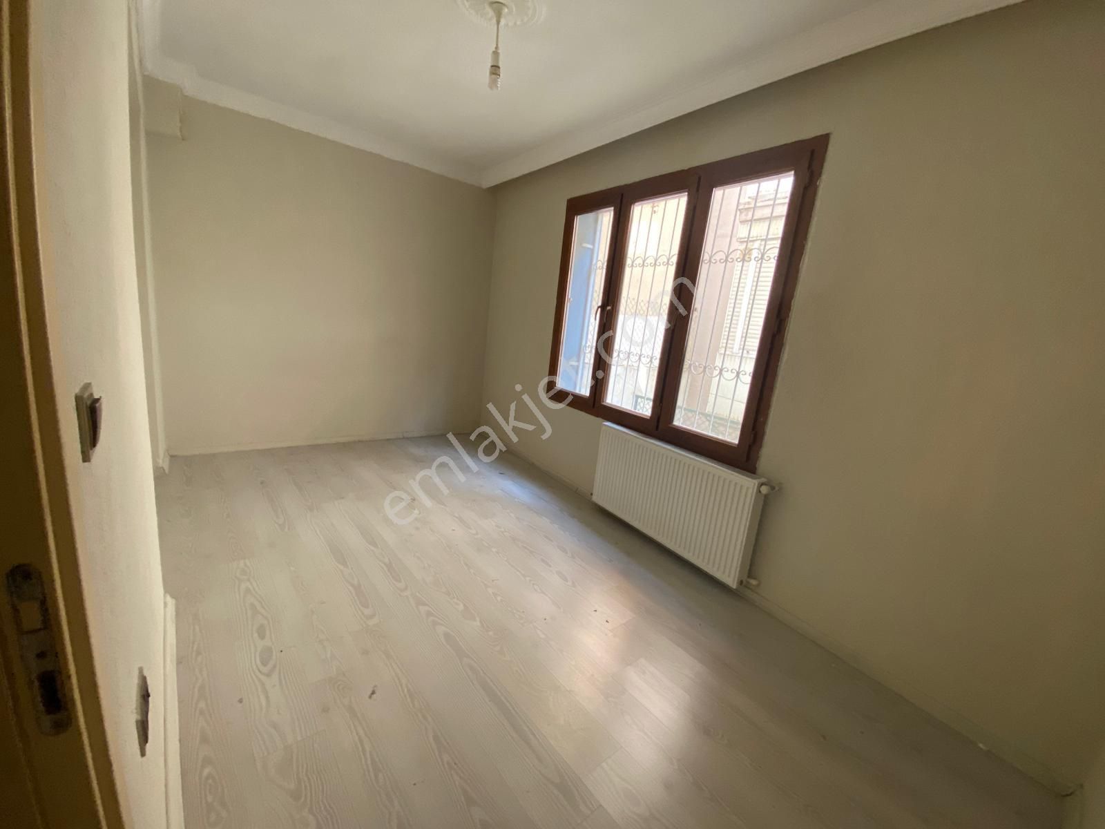 Buca Dicle Mah.de Yıkıkkemer Meydan Yakını 2+1 90m2 Dgazlı Bahçeli Kiralık Daire - Görsel 5