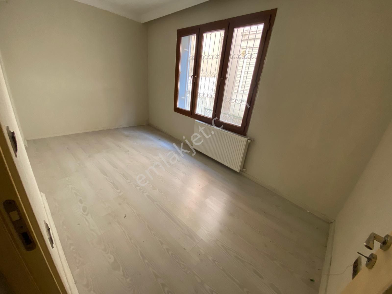 Buca Dicle Mah.de Yıkıkkemer Meydan Yakını 2+1 90m2 Dgazlı Bahçeli Kiralık Daire - Görsel 4