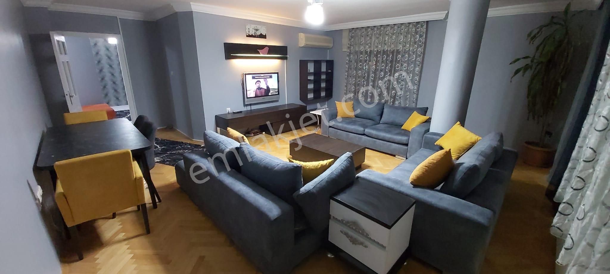 Aile Apartmanında Mütevazi Mobilyalı Masrafsız Daire - Görsel 2