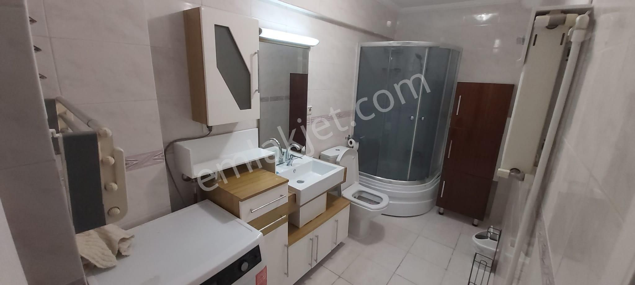 Aile Apartmanında Mütevazi Mobilyalı Masrafsız Daire - Görsel 26