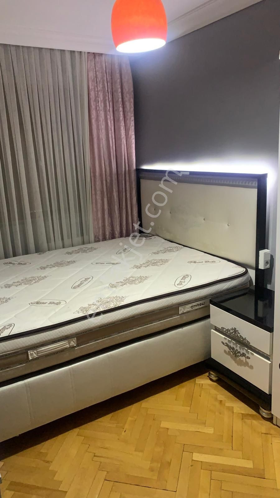 Aile Apartmanında Mütevazi Mobilyalı Masrafsız Daire - Görsel 20