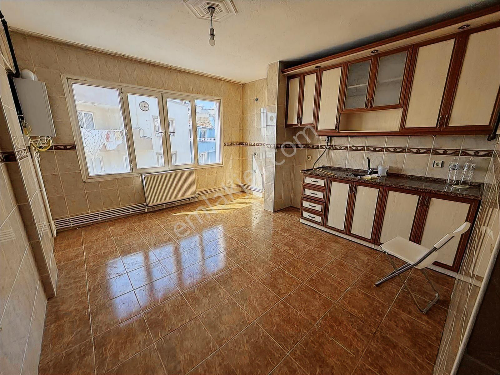 Özmert Ten 3+1 Köşe Bina 140 M2 Aydınlık Ferah Kiralık Daire - Görsel 13