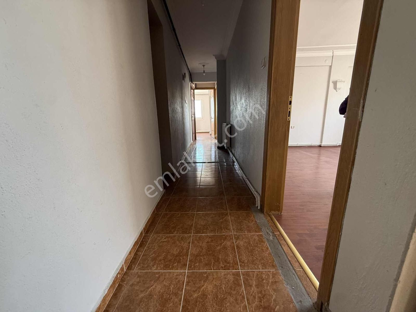 Özmert Ten 3+1 Köşe Bina 140 M2 Aydınlık Ferah Kiralık Daire - Görsel 19