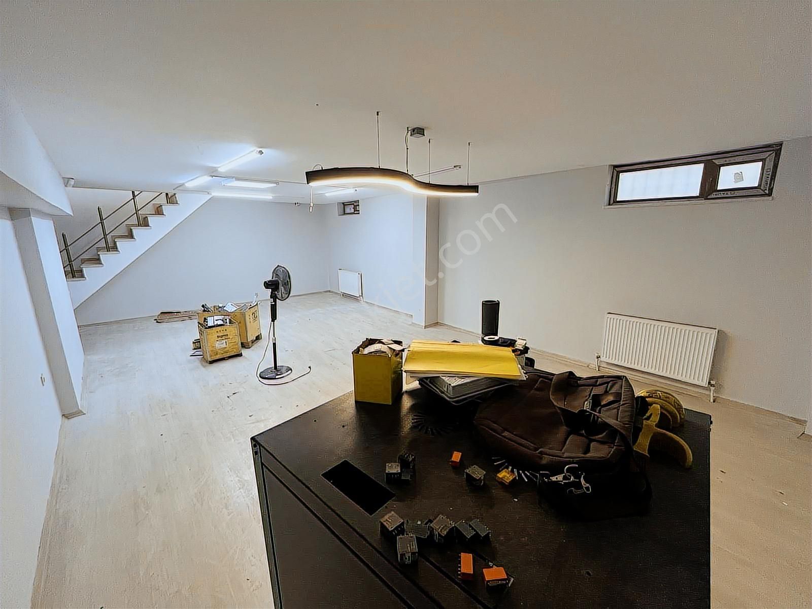 Sultanbeyli De Caddeye Paralel Kat Mülk. 180 M2 Satılık Dükkan - Görsel 8