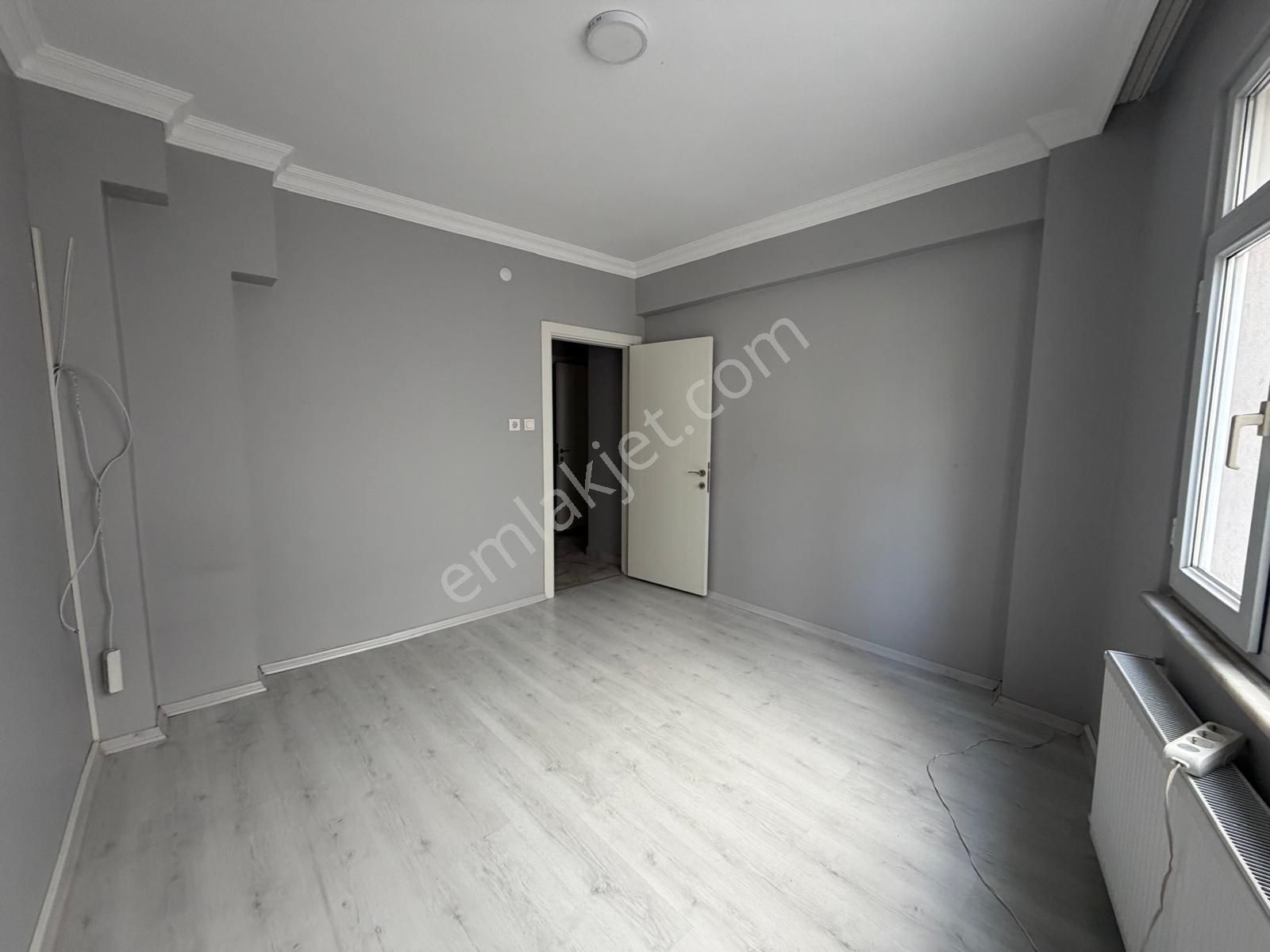 Şeref Emlak Kiralık Daire 30,000 Tl - Görsel 17